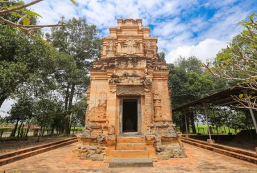 Vẻ đẹp của kiến trúc tháp cổ nghìn năm tuổi ở Tây Ninh